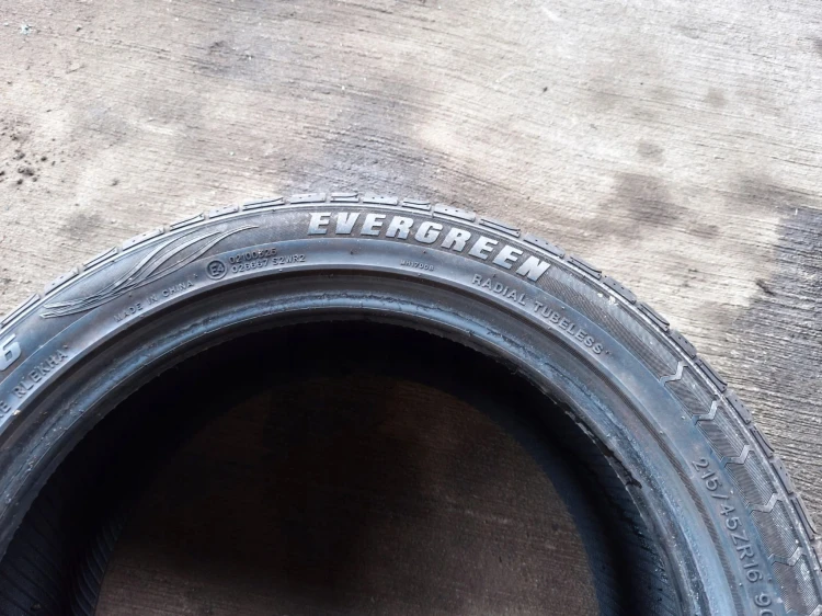 OPONA LATO EVERGREEN DYNACONTROL EU728 215/45R16 90W 45/21 5MM