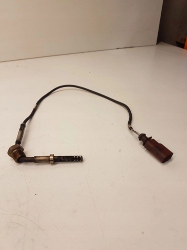 CZUJNIK TEMPERATURY SPALIN AUDI A4 A6 03G906088K