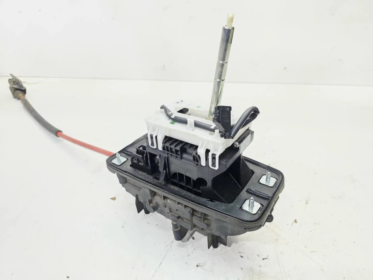 WYBIERAK LEWAREK ZMIANY BIEGÓW AUTOMAT AUDI A6 C6 4F1713041R