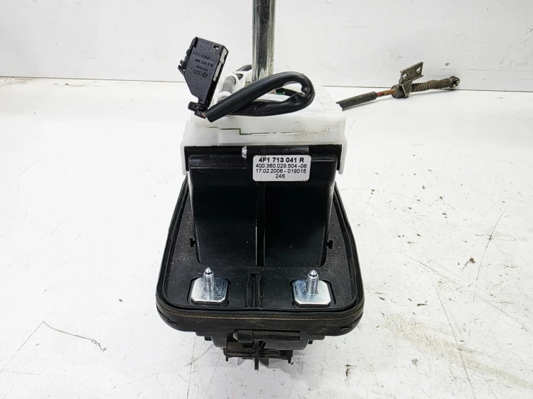 WYBIERAK LEWAREK ZMIANY BIEGÓW AUTOMAT AUDI A6 C6 4F1713041R