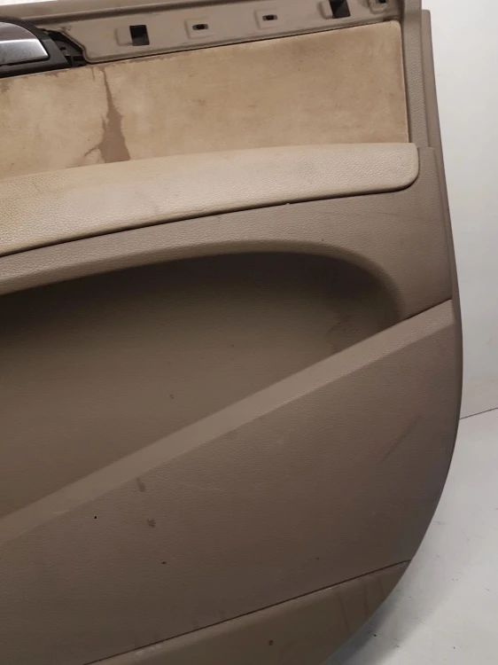 BOCZEK DRZWI PRAWY PRZÓD AUDI Q7 LIFT 4L1867106