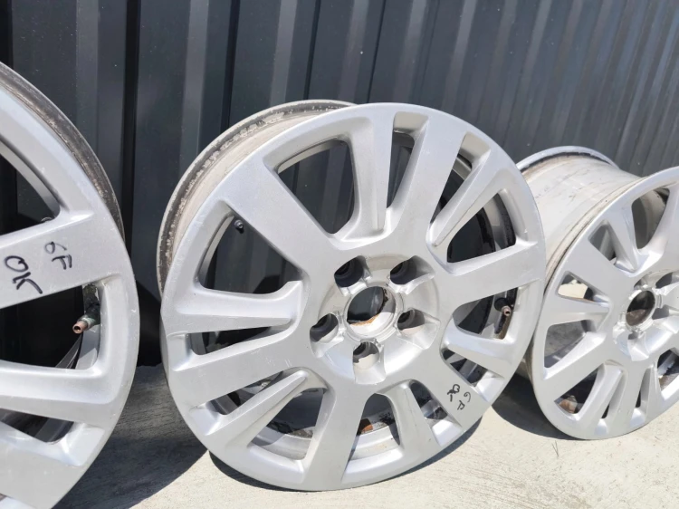 FELGA FELGI VW AUDI A3 A4 A6 ITP 7.0J R16 ET42 4F0601025CF *6F*