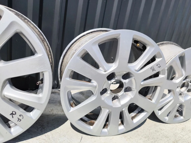 FELGA FELGI VW AUDI A3 A4 A6 ITP 7.0J R16 ET42 4F0601025CF *6F*