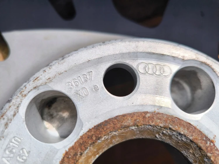 FELGA FELGI VW AUDI A3 A4 A6 ITP 7.0J R16 ET42 4F0601025CF *6F*