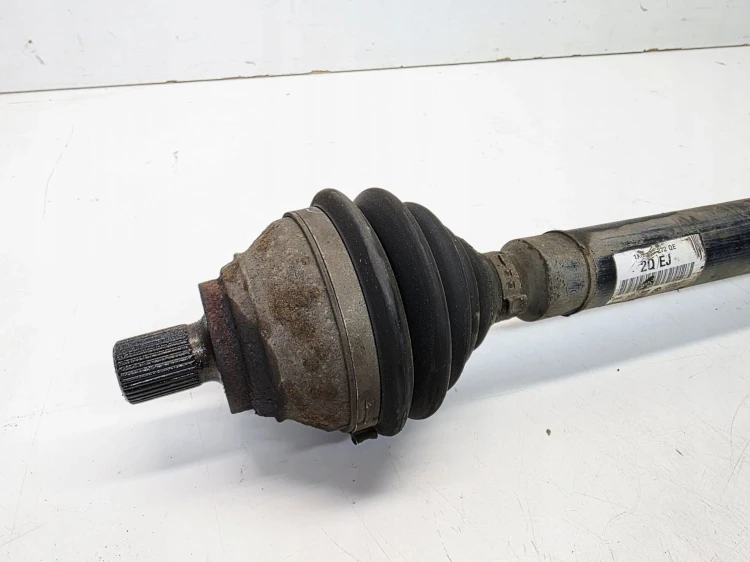 PÓŁOŚ PRAWA DŁUGA AUDI VOLKSWAGEN SEAT SKODA 1K0407272QE