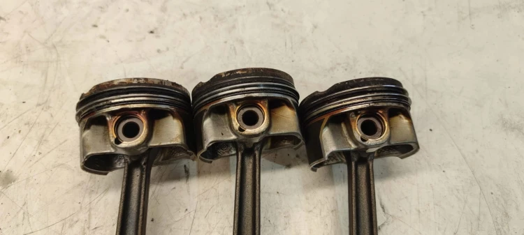 TŁOK + KORBOWÓD AUDI VW SEAT 1.2 TSI TFSI 04EL CJZ