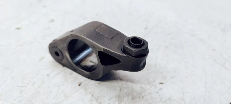 POPYCHACZ POMPOWTRYSKU AUDI VW 2.0 TDI 16V 03G443A