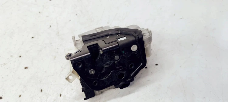 ZAMEK DRZWI PRAWY PRZÓD AUDI A3 8V 8X2837016 7PIN