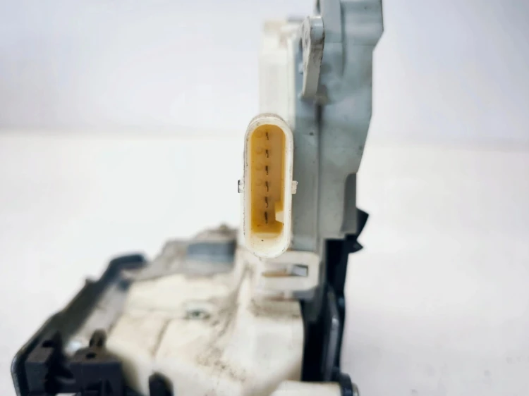 ZAMEK DRZWI PRAWY TYŁ AUDI A4 B8 A5 8T Q5 8R 8K0839016F 6PIN