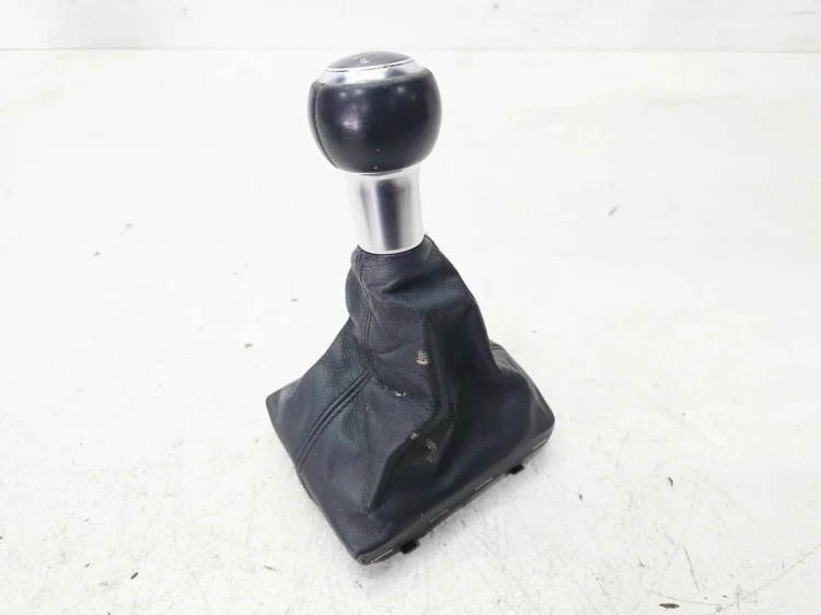 MIESZEK GAŁKA ZMIANY BIEGÓW AUDI A3 8V 8V0863278C 1KT 1/26