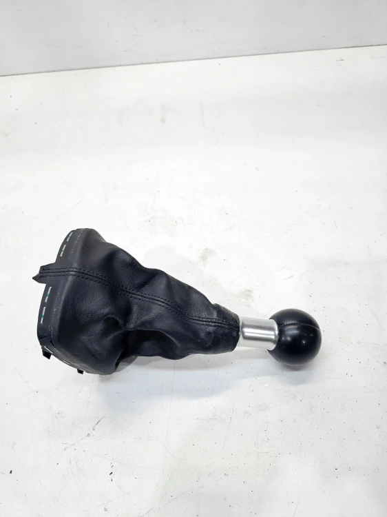 MIESZEK GAŁKA ZMIANY BIEGÓW AUDI A3 8P LIFT 8P0863279 6-BIEGÓW ***2***