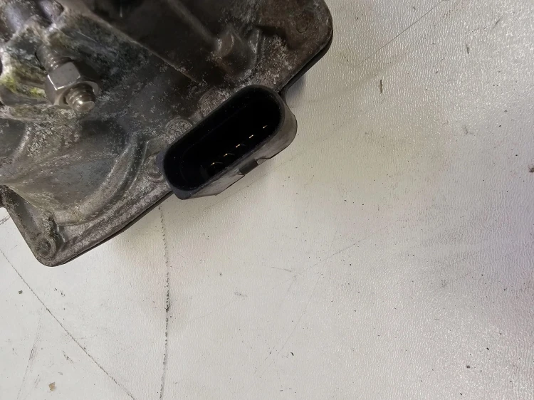 PRZEPUSTNICA WYDECHU AUDI A4 A5 Q5 VW 3Q0253691F