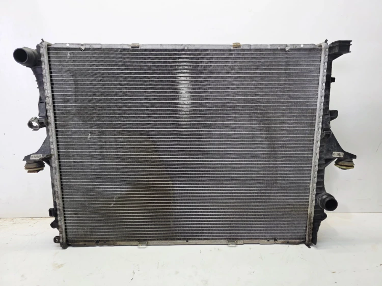 CHŁODNICA WODY AUDI Q7 4L 3.0 TDI 7L0121253A