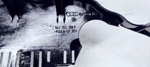 OSŁONA FALI OLEJU AUDI A4 A5 1.8 TFSI 06J103138F