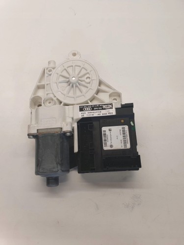 SILNICZEK SZYBY PRAWY AUDI A3 8P LIFT 8P0959802K