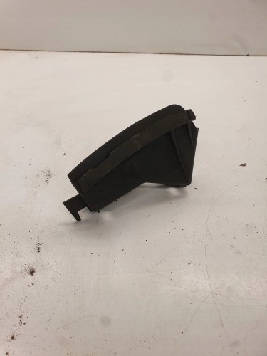 ŚLIZG ZDERZAKA PRAW TYŁ AUDI A6 C6 4F9807898A