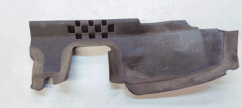 KIEROWNICA POWIETRZA PRAWA MAŁY GRILL AUDI A3 8P 8P3121284