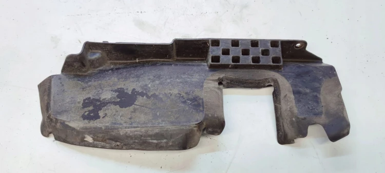 KIEROWNICA POWIETRZA PRAWA MAŁY GRILL AUDI A3 8P 8P3121284