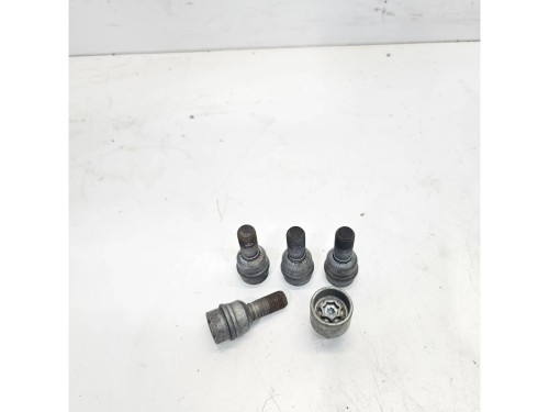 ŚRUBY ZABEZPIECZAJĄCE AUDI VW PŁYWAJĄCA PODKŁADKA ,,X" 8R0698139