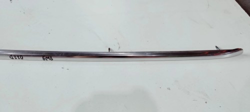 RELING DACHOWY CHROM PRAWY AUDI A4 B9 8W9860022D