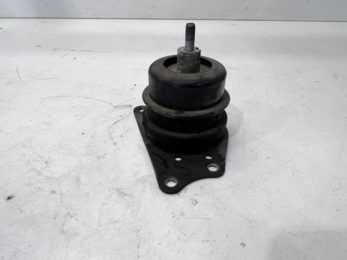 PODUSZKA ŁAPA SILNIKA PRAWA AUDI A1 VW SKODA SEAT 1.6 TDI 6R0199167AE