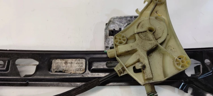 MECHANIZM SZYBY LEWY TYŁ AUDI A7 4G8839461