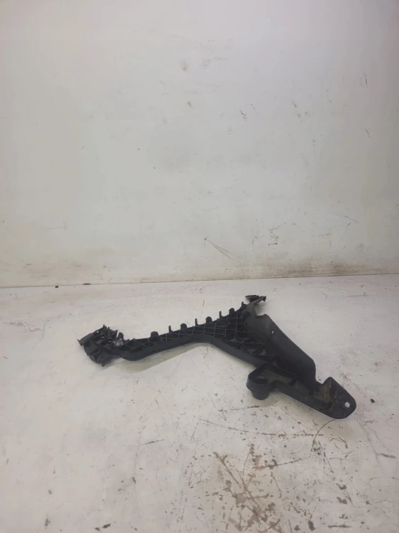 ŚLIZG ZDERZAKA PRAWY TYŁ AUDI A3 8P 8P4807378B