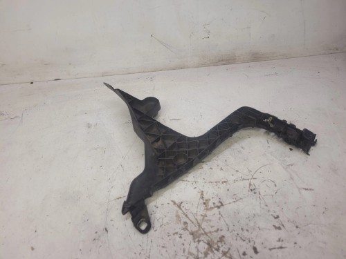 ŚLIZG ZDERZAKA PRAWY TYŁ AUDI A3 8P 8P4807378B
