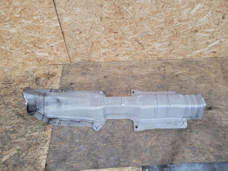 OSŁONA TERMICZNA TUNELU AUDI A1 8X 8X0825671G