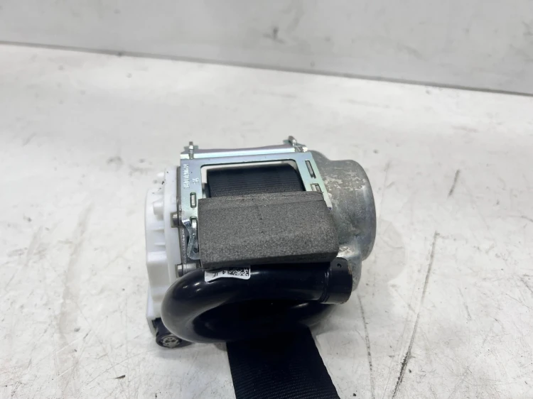 PAS BEZPIECZEŃSTWA LEWY PRZÓD AUDI A3 8Y 8Y0857705K