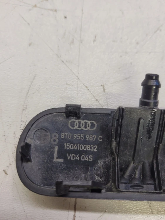 DYSZA SPRYSKIWACZA PRAWA AUDI A5 8T A4 8T0955988C