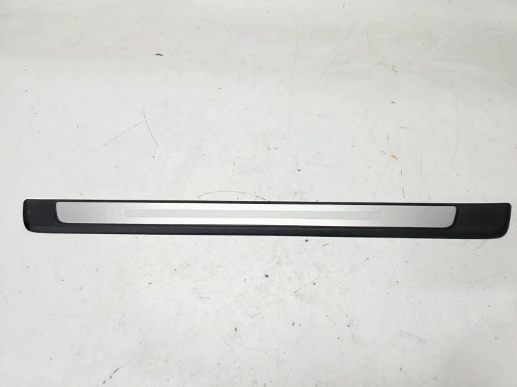 LISTWA PROGOWA WEWNĘTRZNA LEWY PRZÓD AUDI A4 B9 8W0853373F