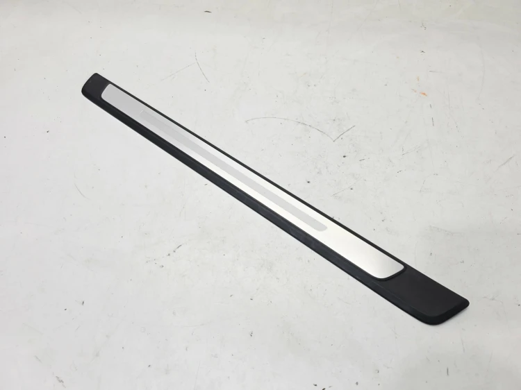 LISTWA PROGOWA WEWNĘTRZNA LEWY PRZÓD AUDI A4 B9 8W0853373F