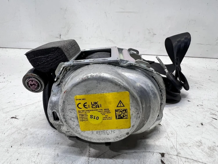 PAS BEZPIECZEŃSTWA LEWY PRZÓD AUDI A3 8Y 8Y0857705K