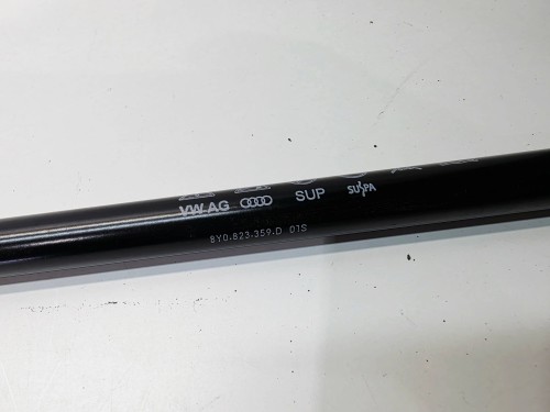 SIŁOWNIK TELESKOP MASKI AUDI A3 8Y 8Y0823359D
