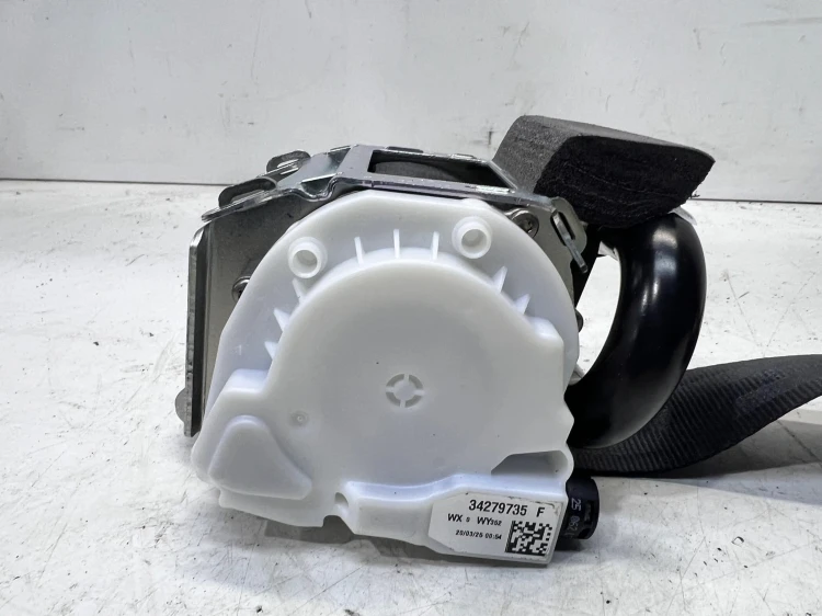 PAS BEZPIECZEŃSTWA PRAWY PRZÓD AUDI A3 8Y 8Y0857706K