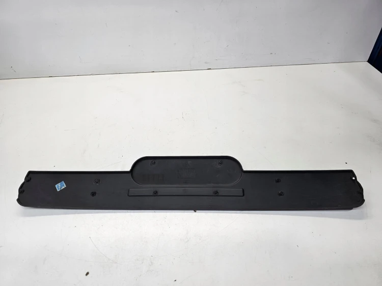 LISTWA WSPORNIK ATRAPY GRILLA AUDI A3 8P LIFT 08-12 8P0853037