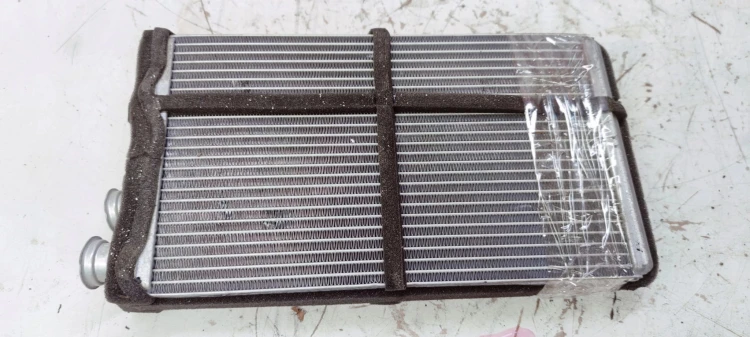 NAGRZEWNICA WYMIENNIK CIEPŁA AUDI A4 B9 A5 8W 4M0898037 8W0898037