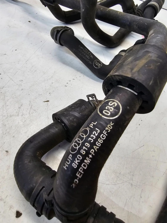 WĄŻ RURA WODY AUDI A4 B8 A5 8T Q5 8R 8K0819334AB 8K0819332J 342J