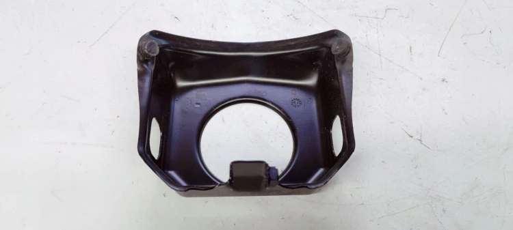 OSŁONA ZBIORNIKA PŁYNU HAMULC AUDI A6 C8 4K0611367