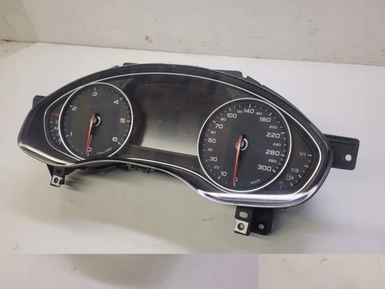 LICZNIK ZEGARY AUDI A6 C7 A7 3.0 TDI 4G8920933B