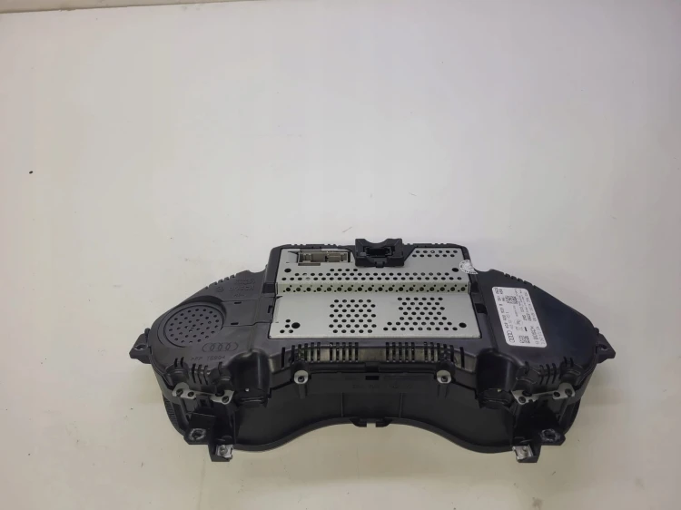 LICZNIK ZEGARY AUDI A6 C7 A7 3.0 TDI 4G8920933B