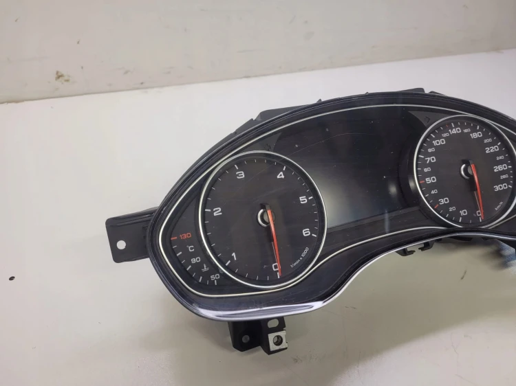 LICZNIK ZEGARY AUDI A6 C7 A7 3.0 TDI 4G8920933B