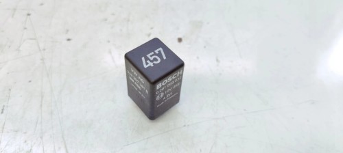 PRZEKAŹNIK ŚWIEC ŻAROWYCH AUDI VOLKSWAGEN SEAT SKODA 038907281B 457