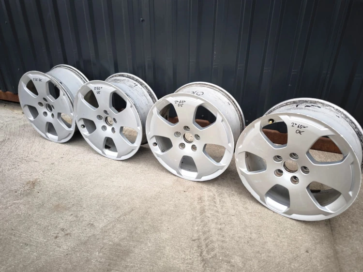 FELGI FELGA KOMPLET VW SKODA AUDI A3 A4 A6 7.5J R17 ET56 8P0601025C Z*60*OK