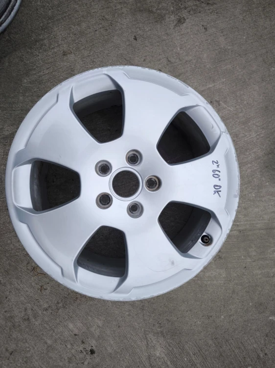 FELGI FELGA KOMPLET VW SKODA AUDI A3 A4 A6 7.5J R17 ET56 8P0601025C Z*60*OK