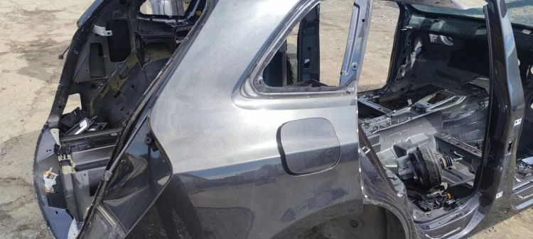 ĆWIARTKA BŁOTNIK PRÓG PRAWY TYŁ AUDI Q5 8R LZ7L