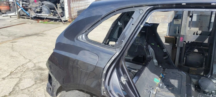 ĆWIARTKA BŁOTNIK PRÓG PRAWY TYŁ AUDI Q5 8R LZ7L