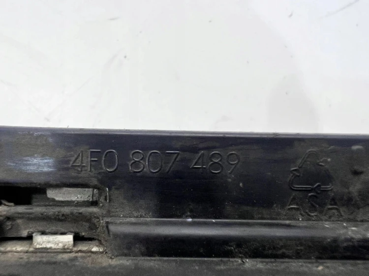 LISTWA ŁĄCZĄCA ZDERZAK AUDI Q5 FY 80A807661A LZ7S