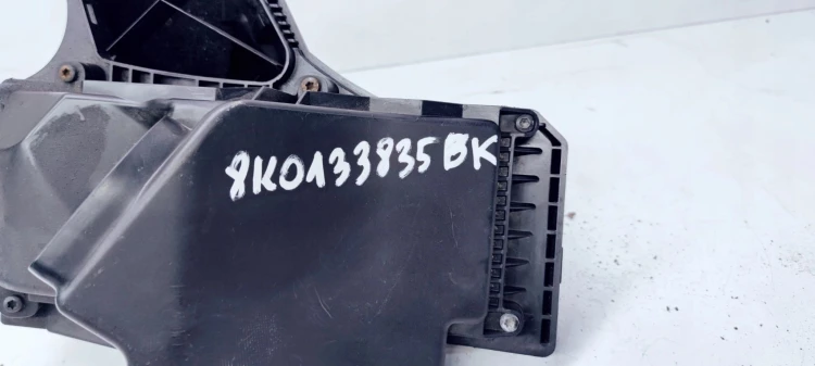 OBUDOWA FILTRA POWIETRZA AUDI A4 B8 A5 8K0133835BK